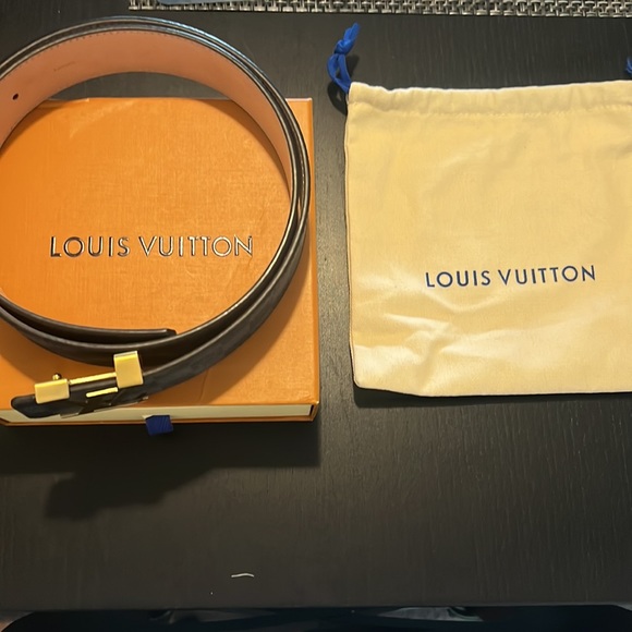 LV Initiales Belt - Picture 2 of 5